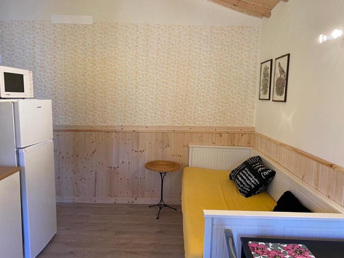 Olive Grove House Apartment มัลเชซิเน ภายนอก รูปภาพ