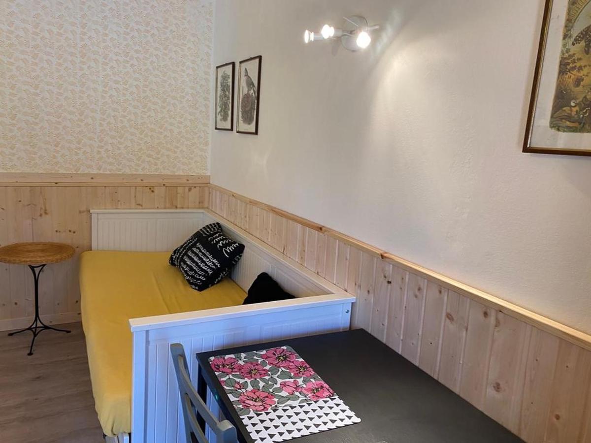 Olive Grove House Apartment มัลเชซิเน ภายนอก รูปภาพ